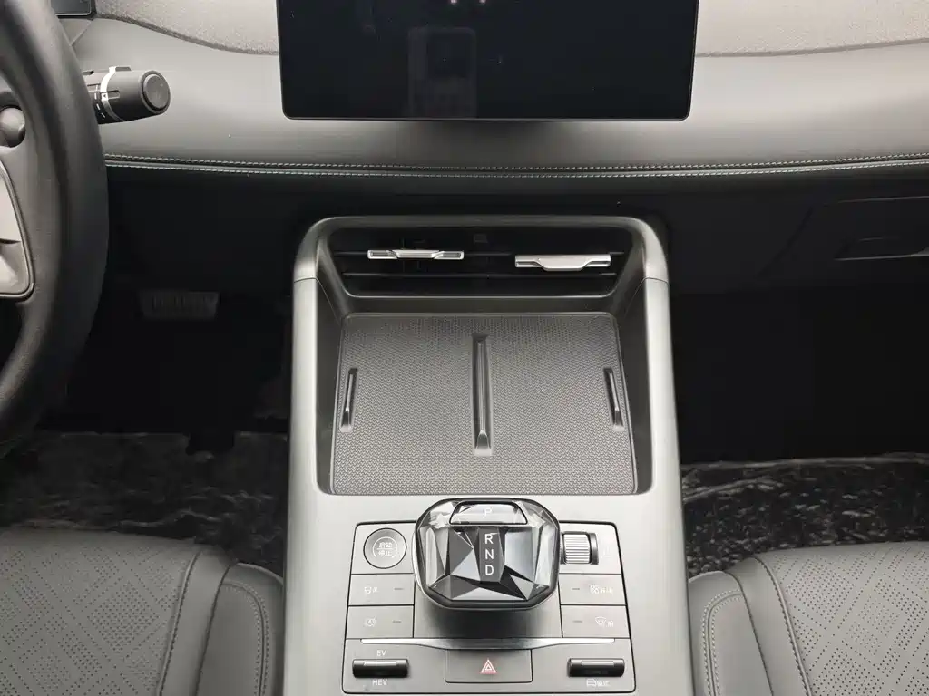 BYD Qin PLUS — миниатюра 9