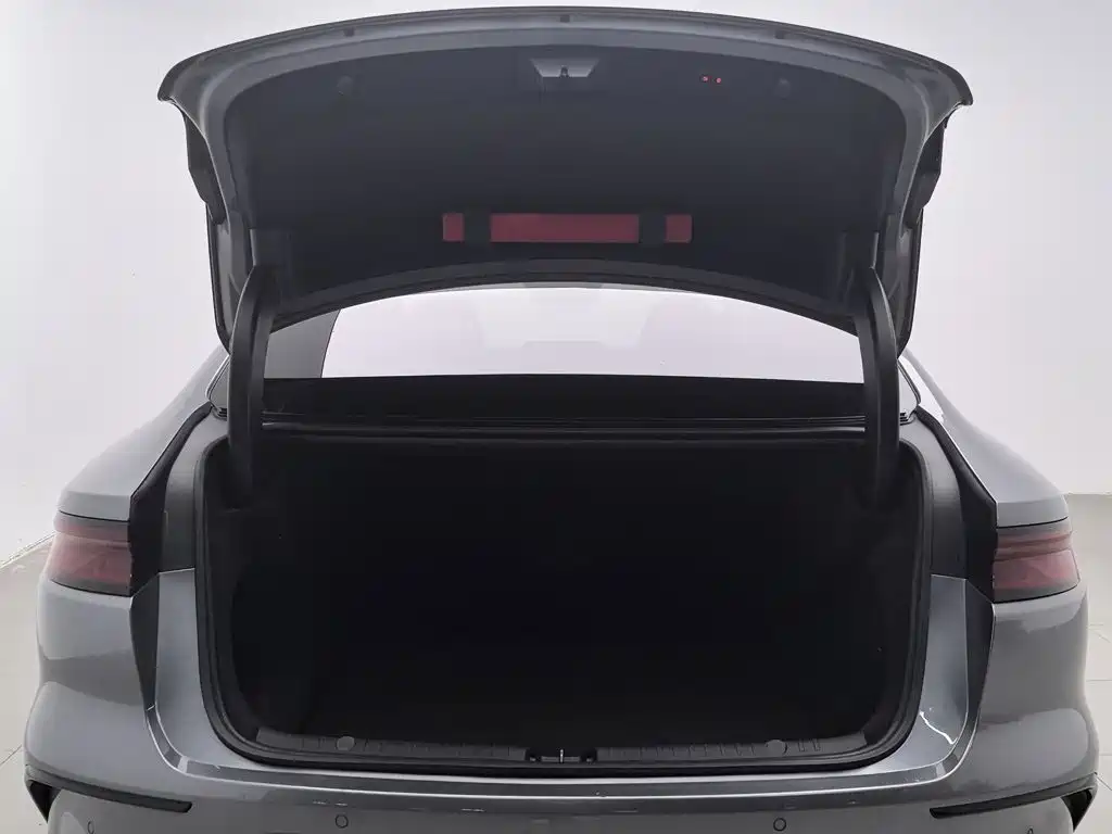 BYD Han — миниатюра 16