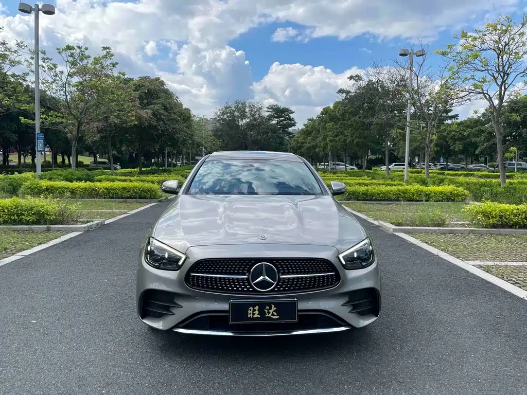 Mercedes-Benz E-Class — миниатюра 2