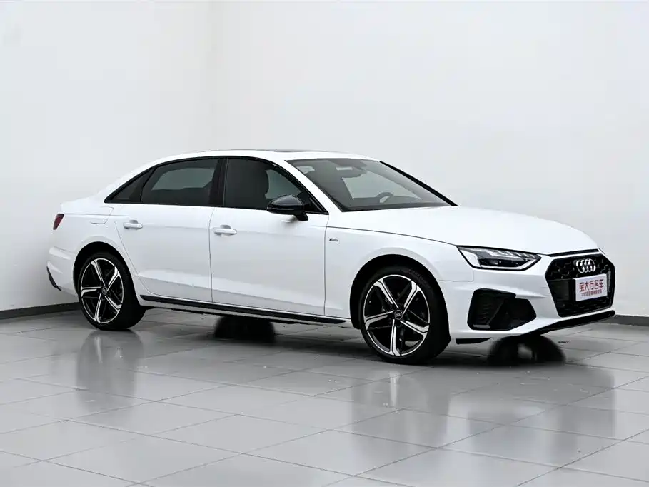 Audi A4L 2024 40 TFSI Luxury