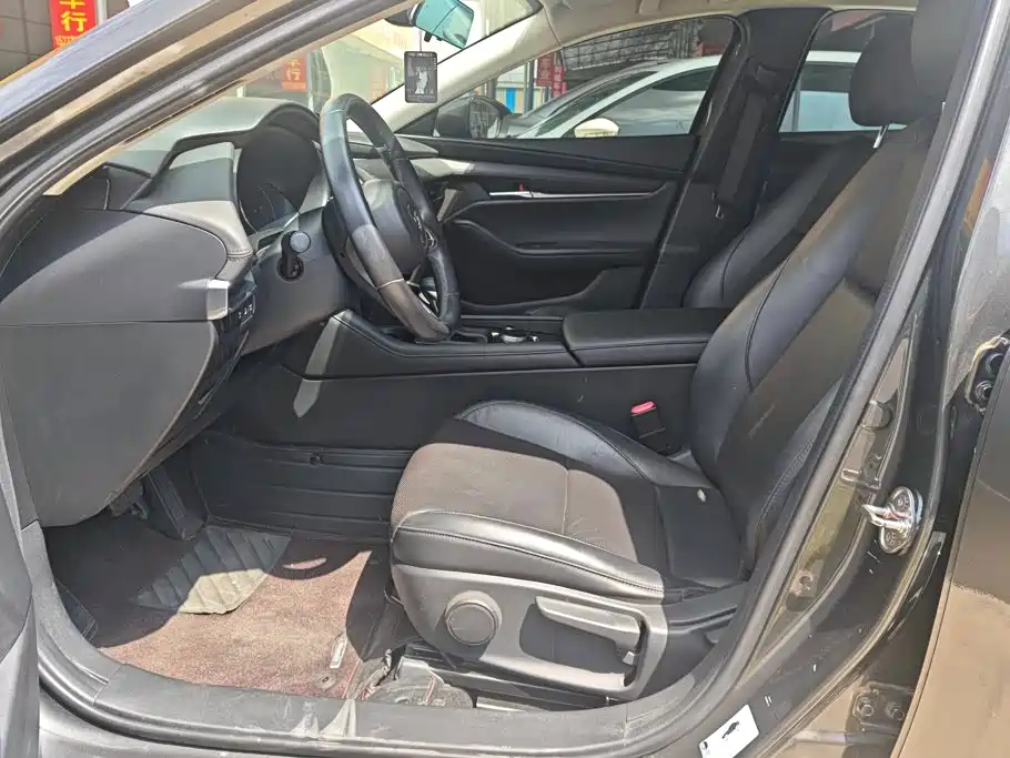Mazda 3 Axela — миниатюра 9