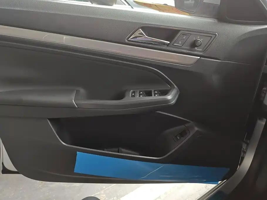 Volkswagen Lavida — миниатюра 7