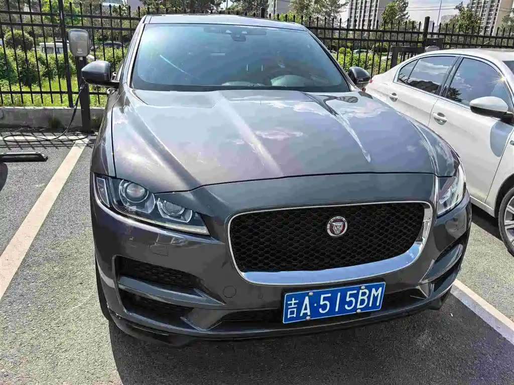 Купить Jaguar F-PACE