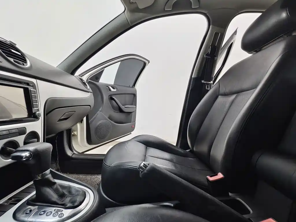 Volkswagen Lavida — миниатюра 12