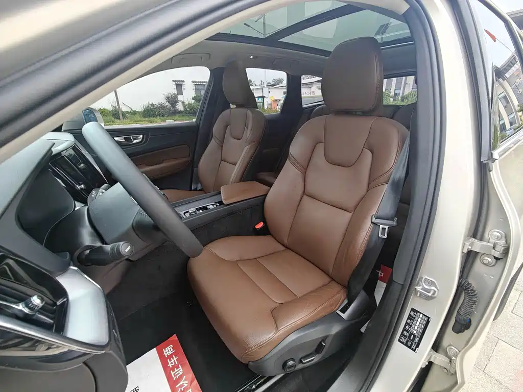 Volvo XC60 — миниатюра 17