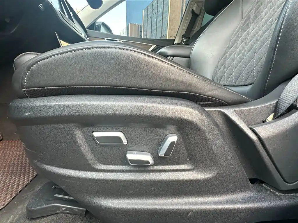 Hongqi Hongqi HS7 — миниатюра 16