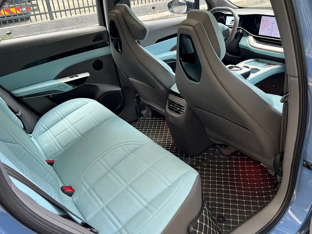 Hongqi Hongqi Tiangong 08 — миниатюра 12