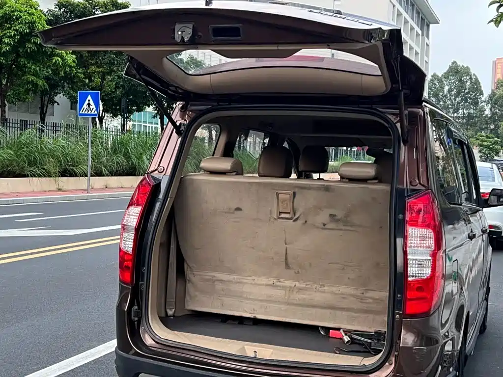 Wuling Hongguang — миниатюра 26
