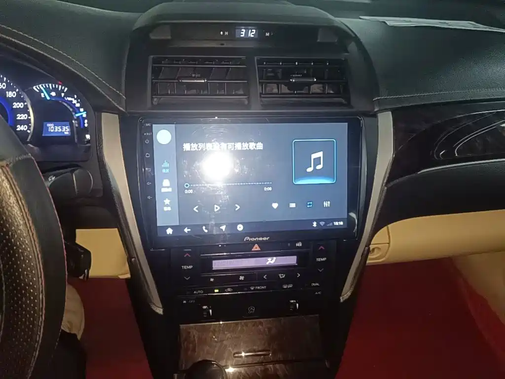 Toyota Camry — миниатюра 13