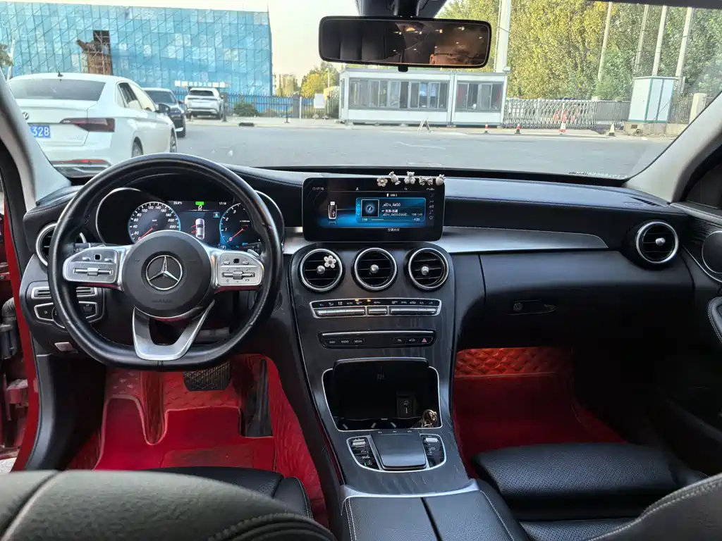 Mercedes-Benz C-Class — миниатюра 9