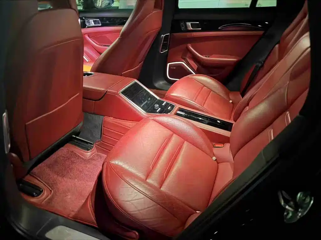 Porsche Panamera — миниатюра 5