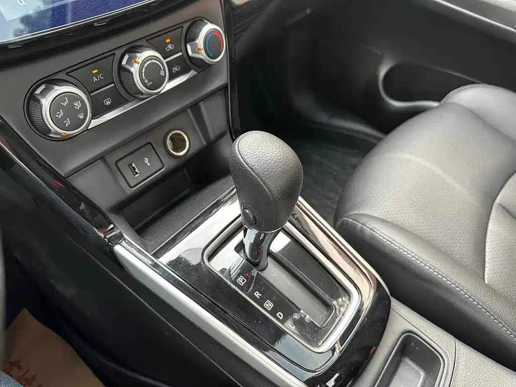 Nissan Sylphy — миниатюра 10