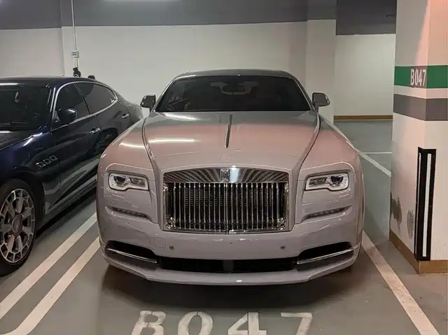 ROLLS-ROYCE PHANTOM