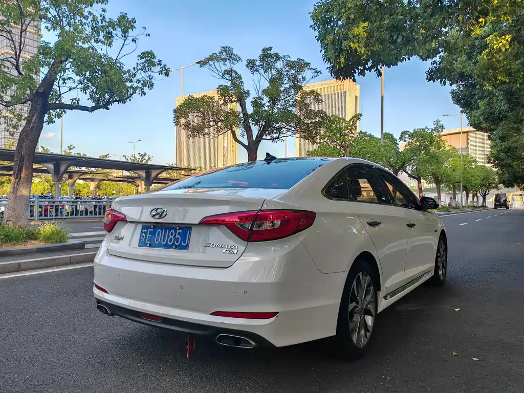 Hyundai Sonata — миниатюра 7