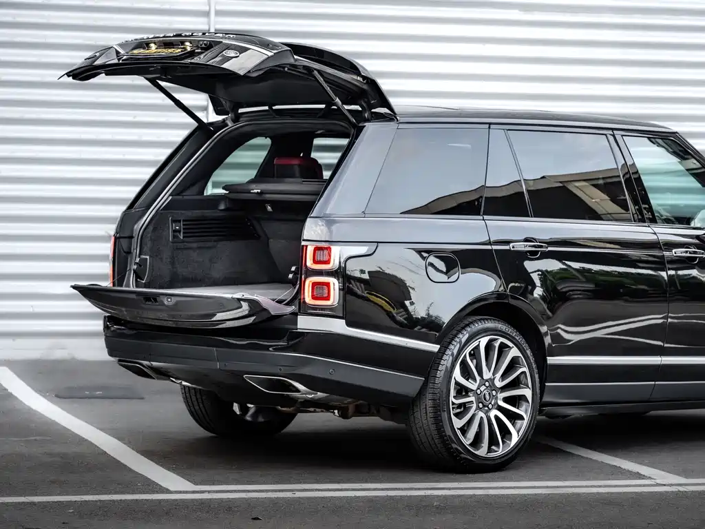 Land Rover Range Rover 2020 3.0 L6 Long Wheelbase