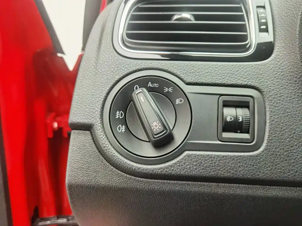 Volkswagen Polo — миниатюра 21