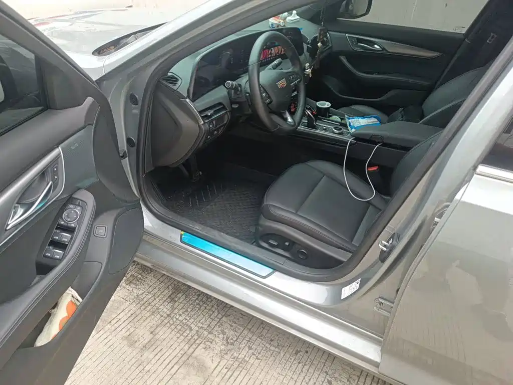 Cadillac CT5 — миниатюра 14