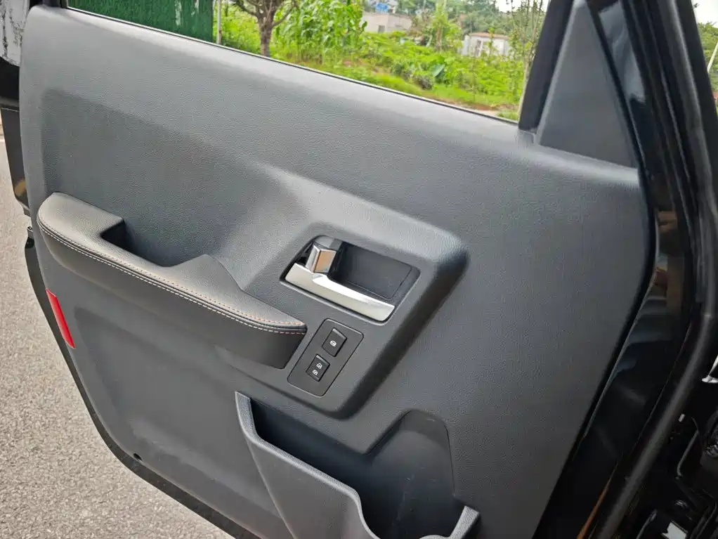 Beijing Off-Road BJ40 40L 2.0T Manual 4WD Premium Edition, фото 15