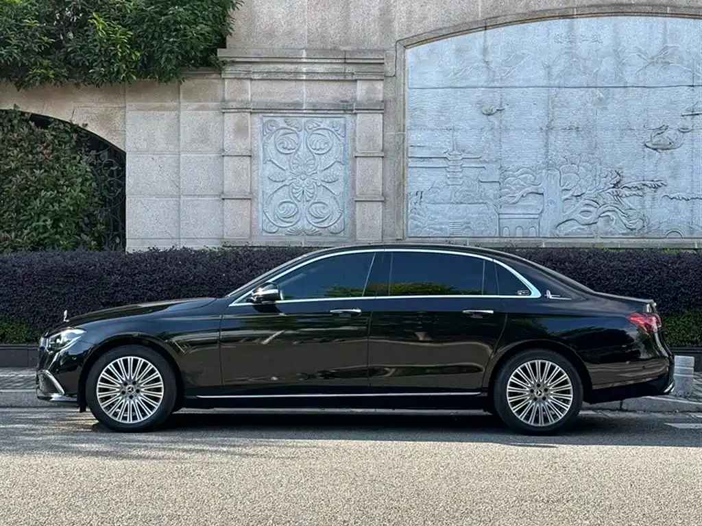 Mercedes-Benz E-Class E 2020 E 300 L Fashion