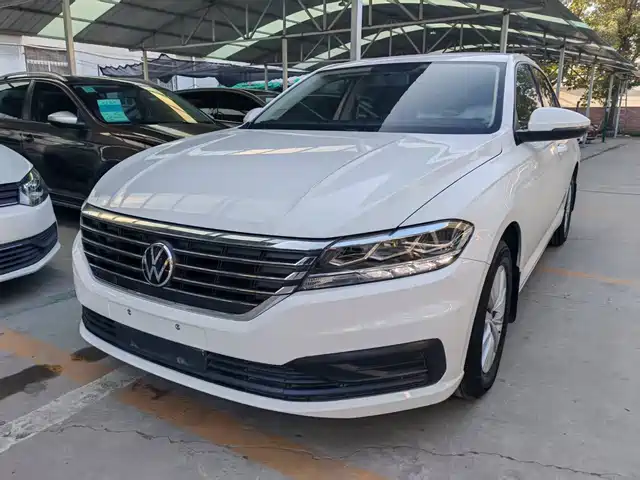 VOLKSWAGEN LAVIDA 2020