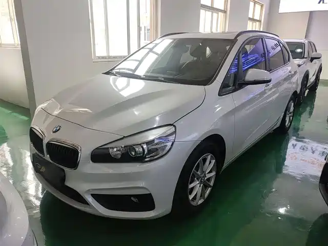 BMW  2 SERIES STATION WAGON 2017