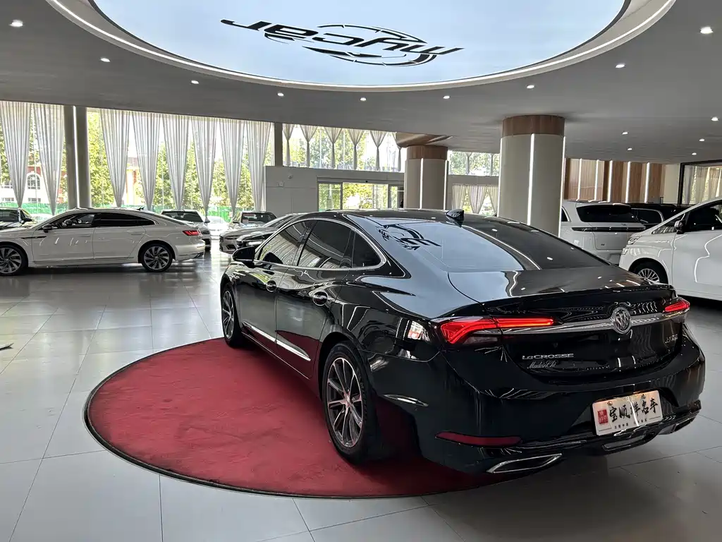 Buick LaCrosse — миниатюра 7