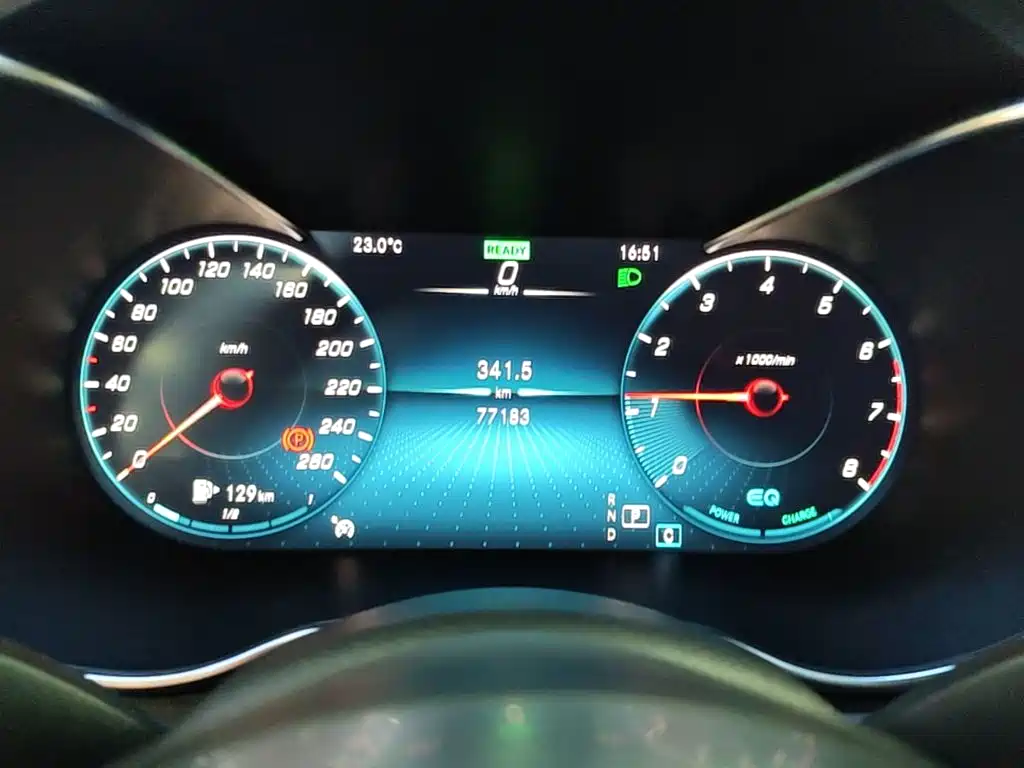 Mercedes-Benz C-Class — миниатюра 12