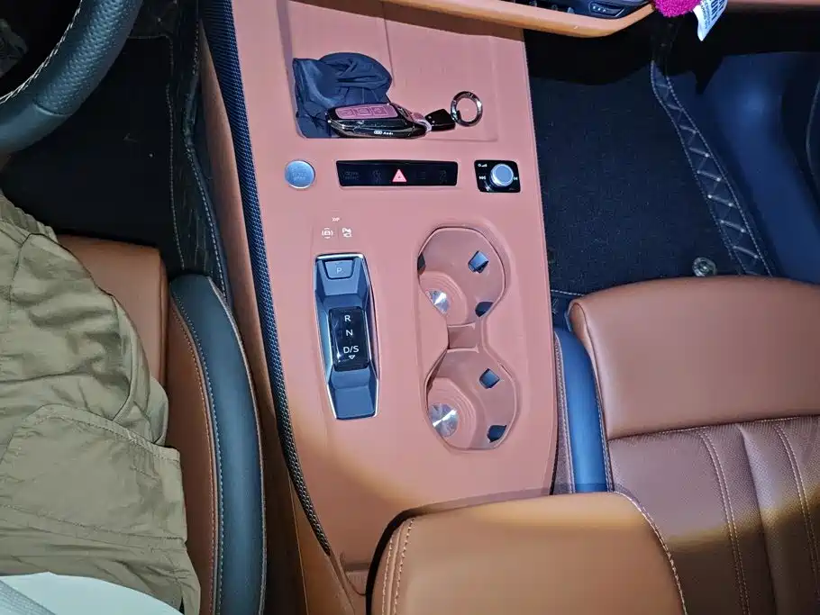 Audi Audi A5L — миниатюра 16