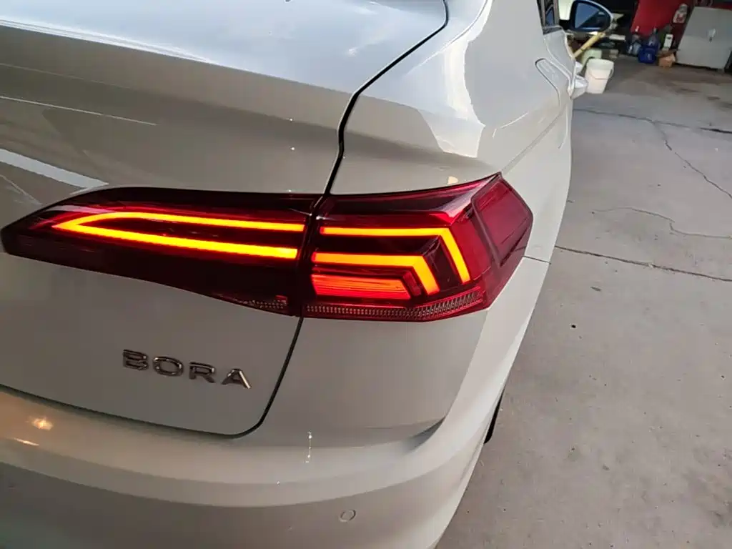 Volkswagen Bora — миниатюра 8