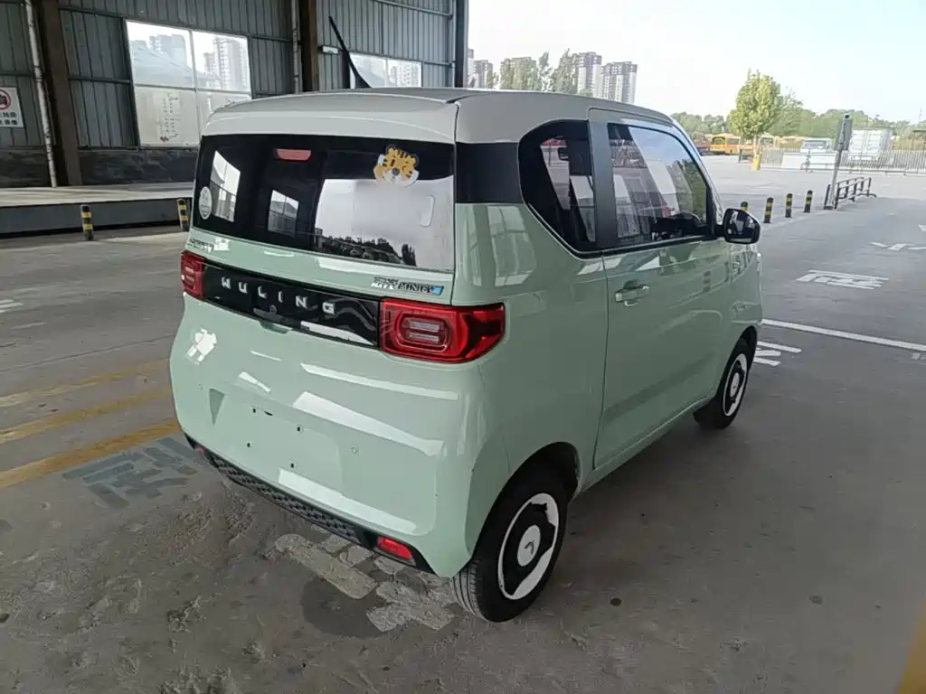 Wuling MINIEV — миниатюра 7