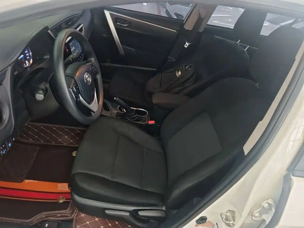 Toyota Levin Twin Engine E+ — миниатюра 11