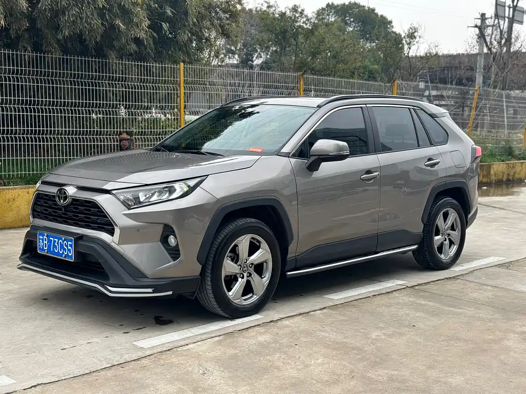 TOYOTA RAV4 RONGFANG