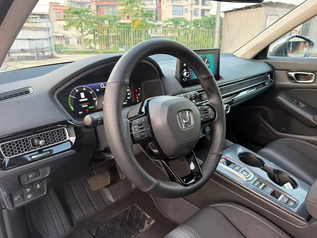 Honda Civic 2023 — фото 10