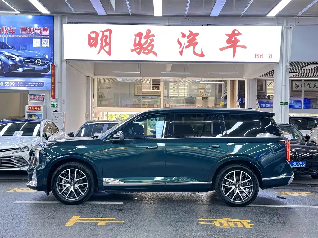 GAC Trumpchi GS8 2022 — фото 3