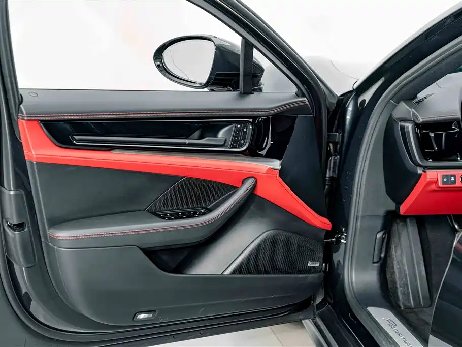 Porsche Panamera — миниатюра 17
