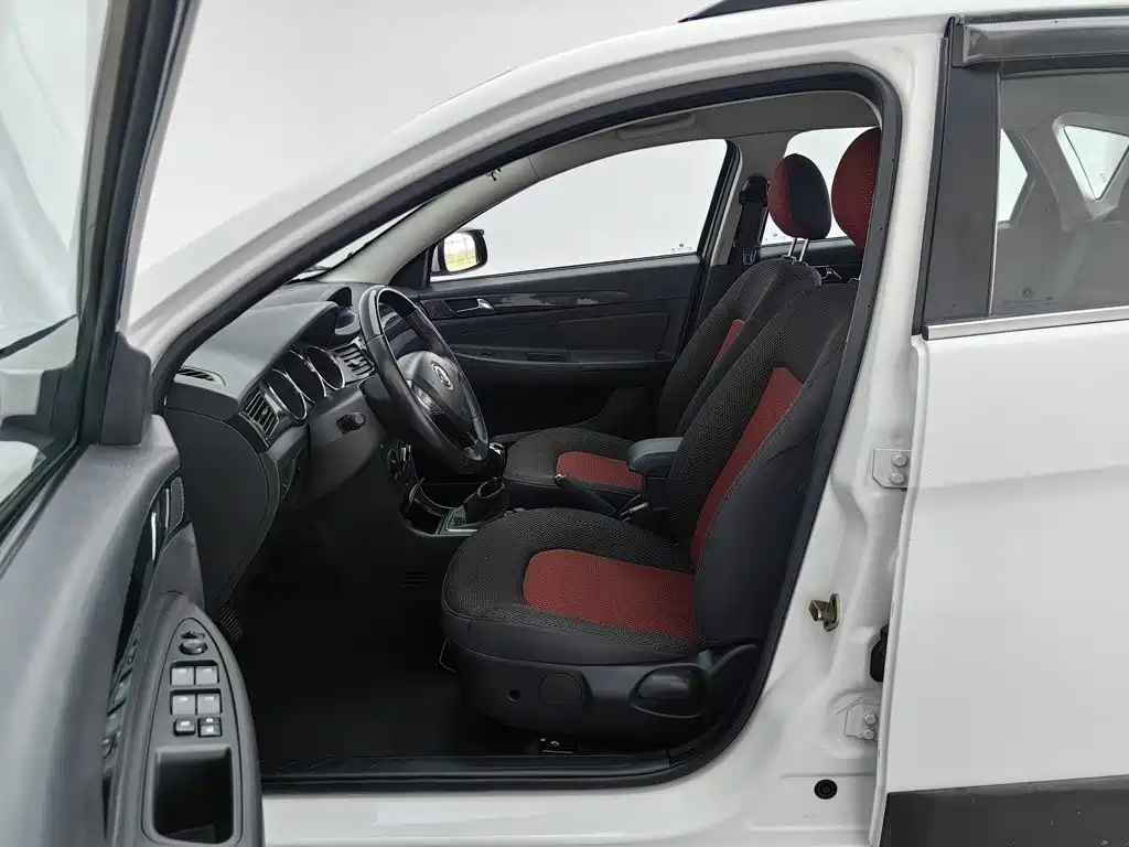 Aeolus H30 CROSS 1.5L manual Premium type, фото 10