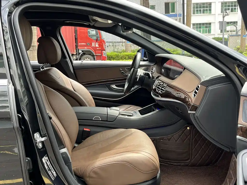 Mercedes-Benz S-Class — миниатюра 12