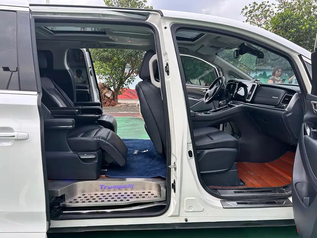 GAC Motor Trumpchi M8 — миниатюра 9