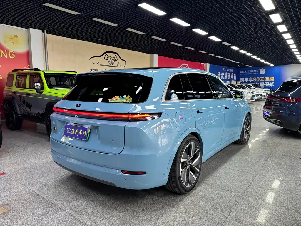 Li Auto IDEAL L7
