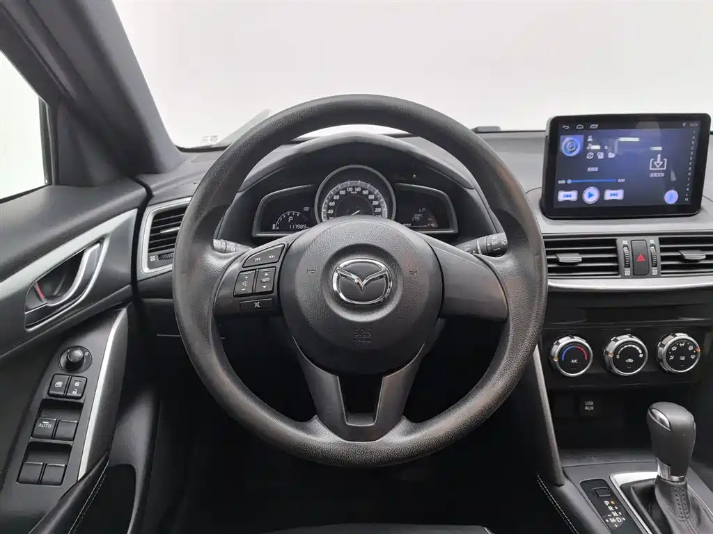 MAZDA CX 4