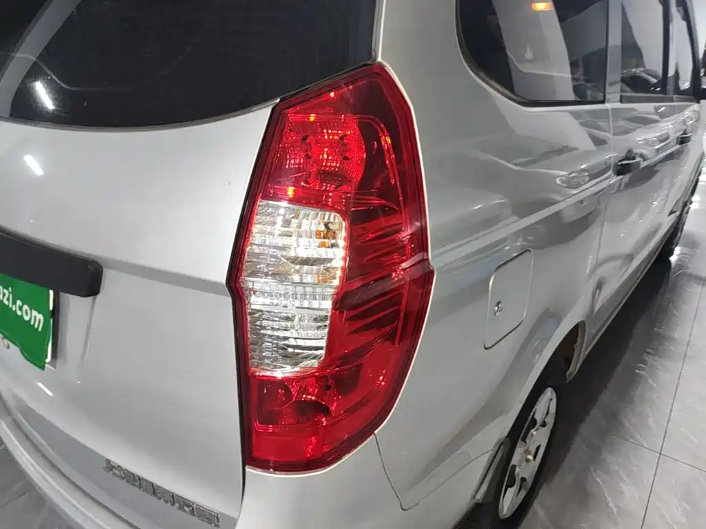 Wuling Hongguang — миниатюра 8