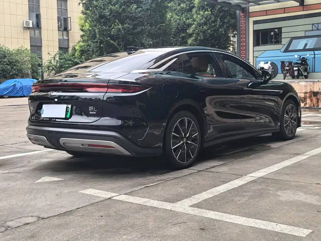 BYD Хань Ли — миниатюра 19