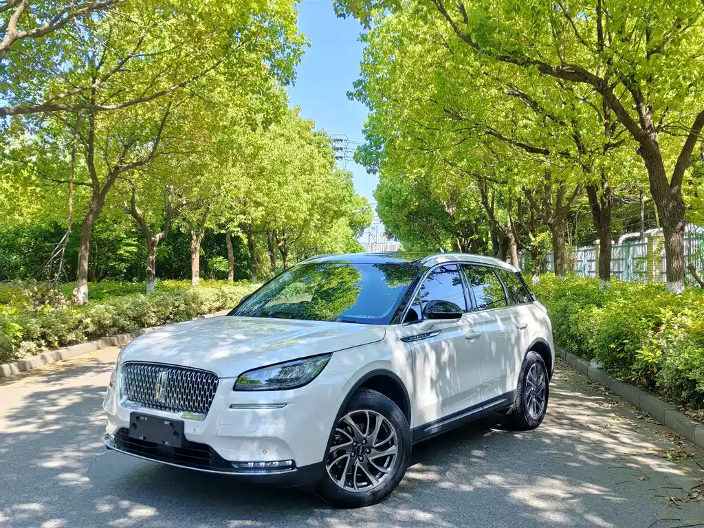 Lincoln Corsair 2020 2.0T