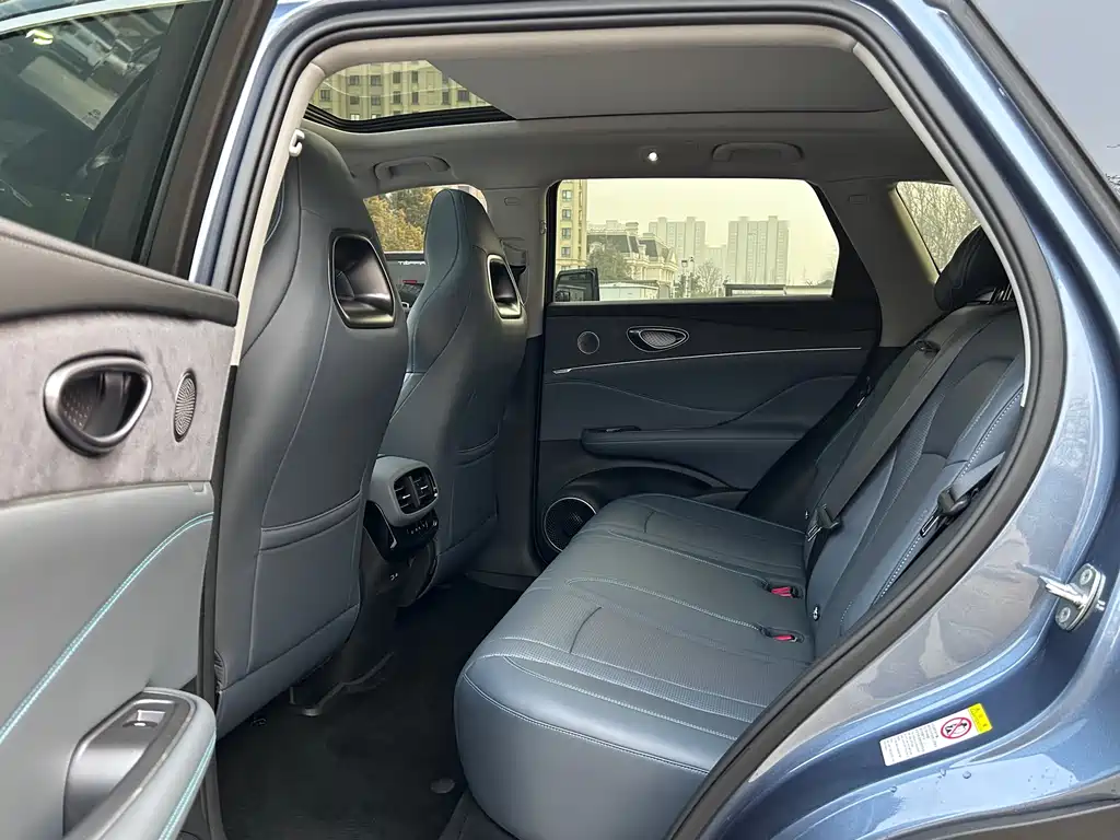 BYD SEA LION 07 DM I