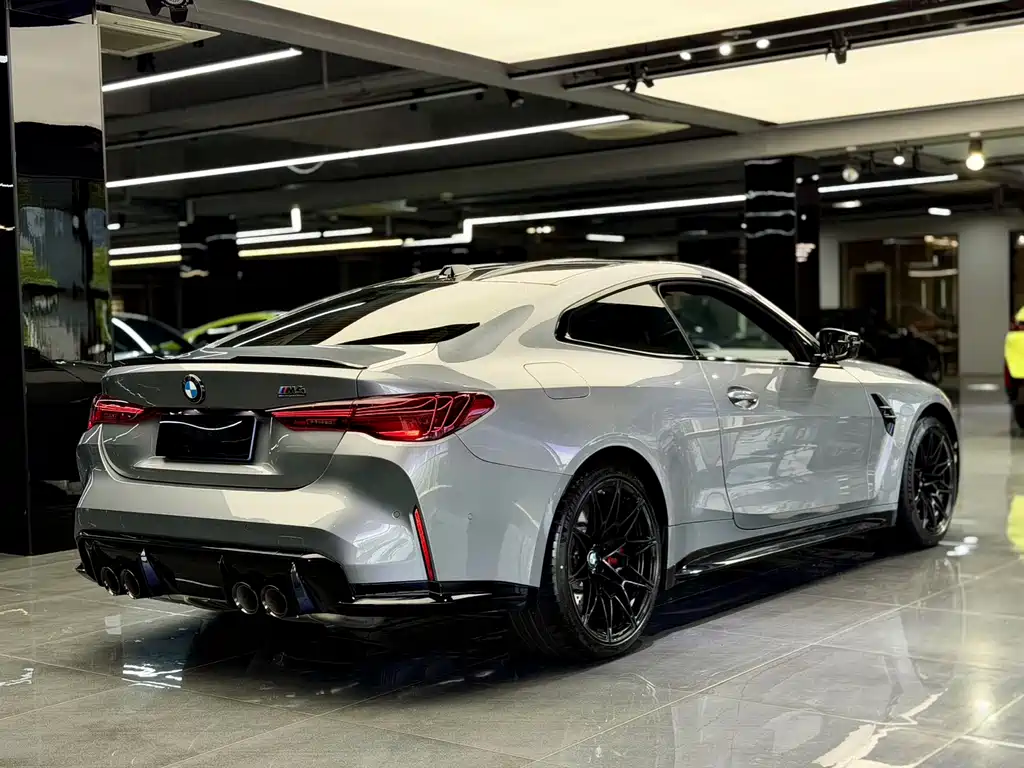 BMW M4 — миниатюра 5
