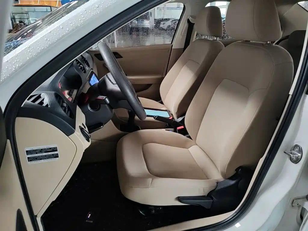 Volkswagen Jetta — миниатюра 15