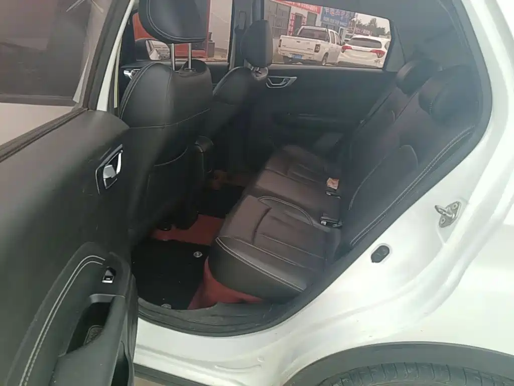 Geely Vision X3 — миниатюра 17