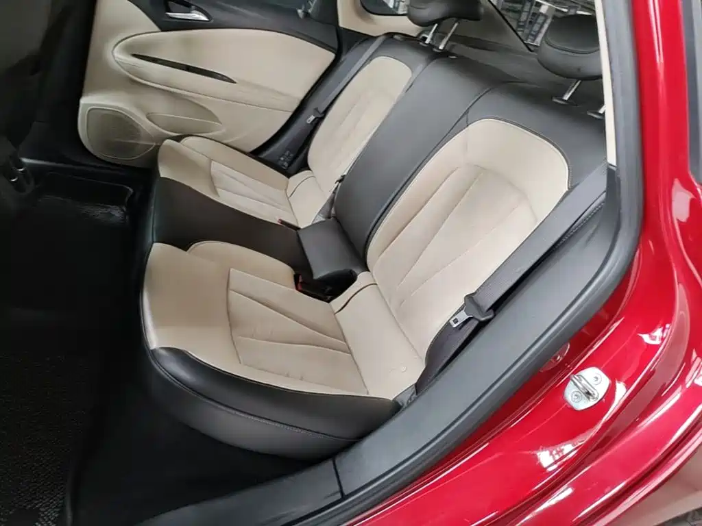 Buick Verano — миниатюра 17