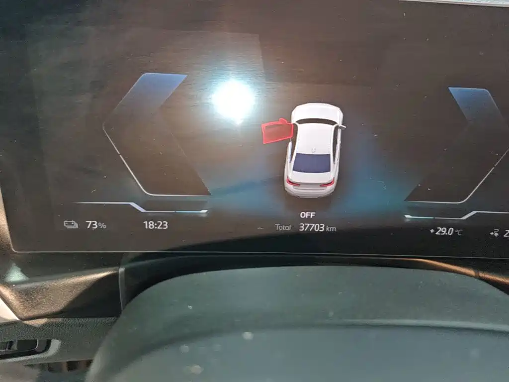 BMW i3 — миниатюра 12