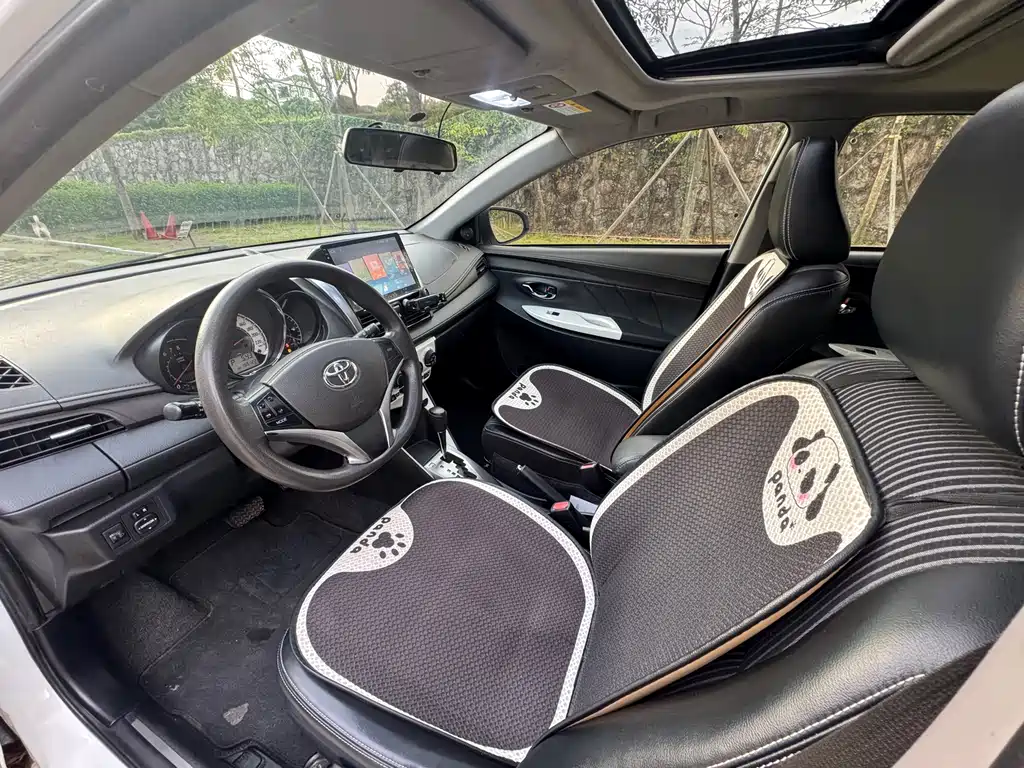 Toyota Yaris L — миниатюра 4